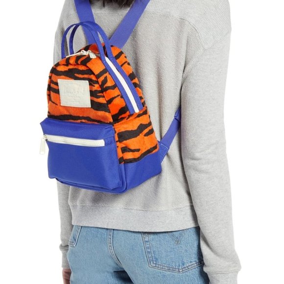 Herschel Supply Co. Mini Nova Fleece & Canvas Back - Picture 3 of 8